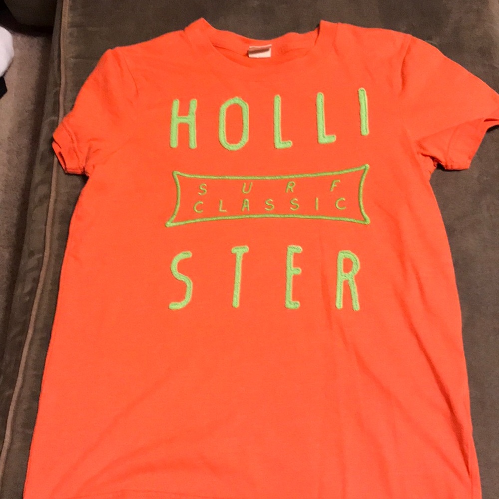 Hollister t-shirt